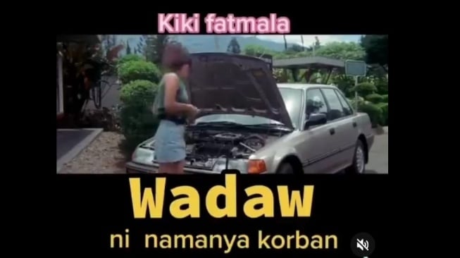 Penampilan Kiki Fatmala sebagai perempuan mekanik andal di film Warkop Dono Kasino Indro [picture courtesy qq_fatmala].